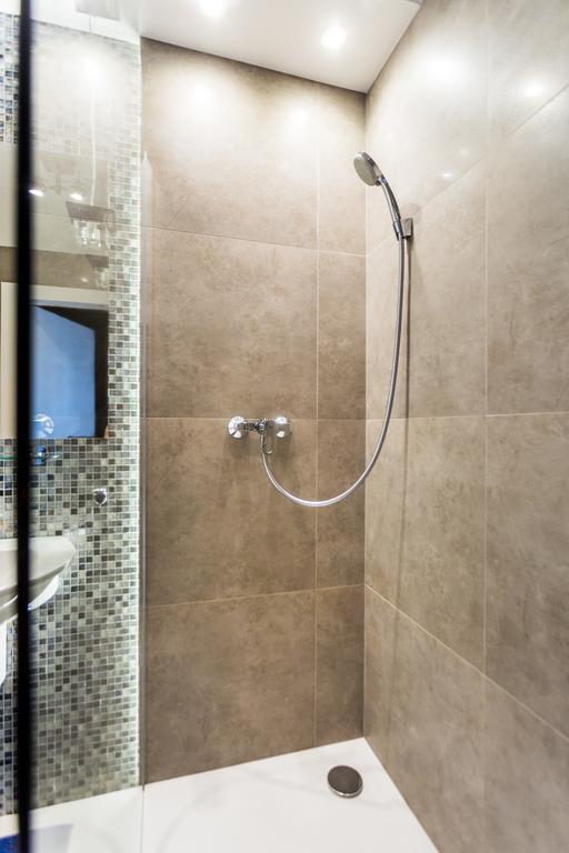 Butas Executive Lux