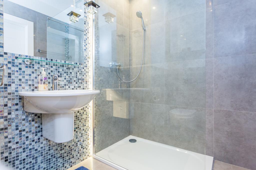 Executive Lux Butas Warsaw